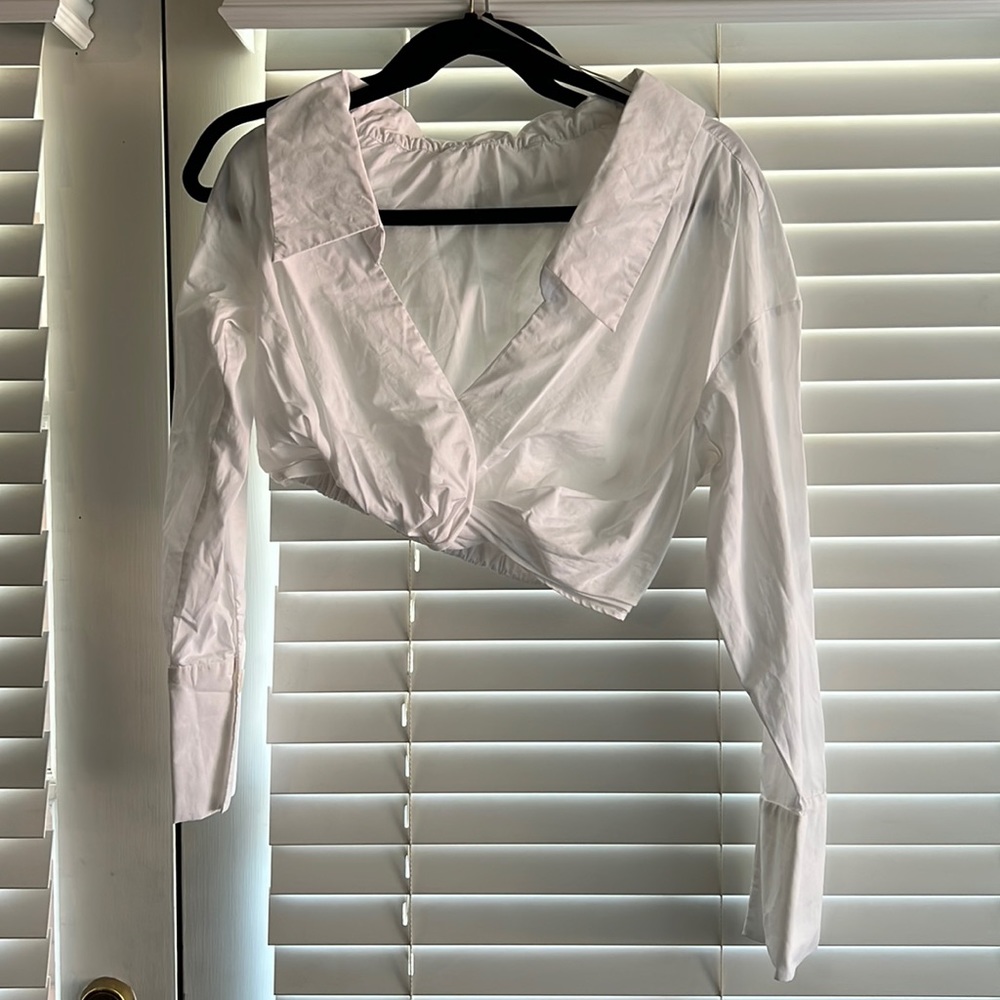 Zara off the shoulder cropped collared shirt size small